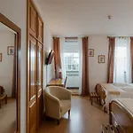 Hotel Santos