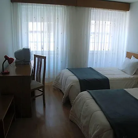 Santos 3* Guarda