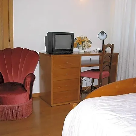 Santos 3* Guarda