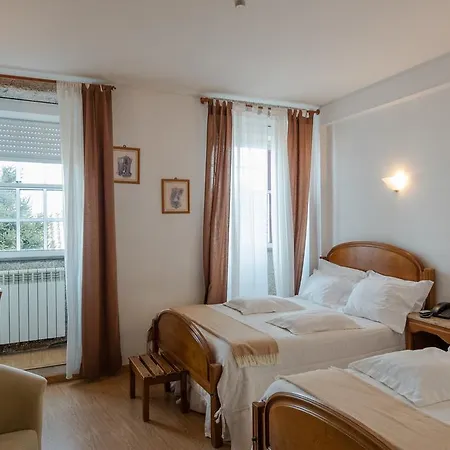 Santos Hotel 3*